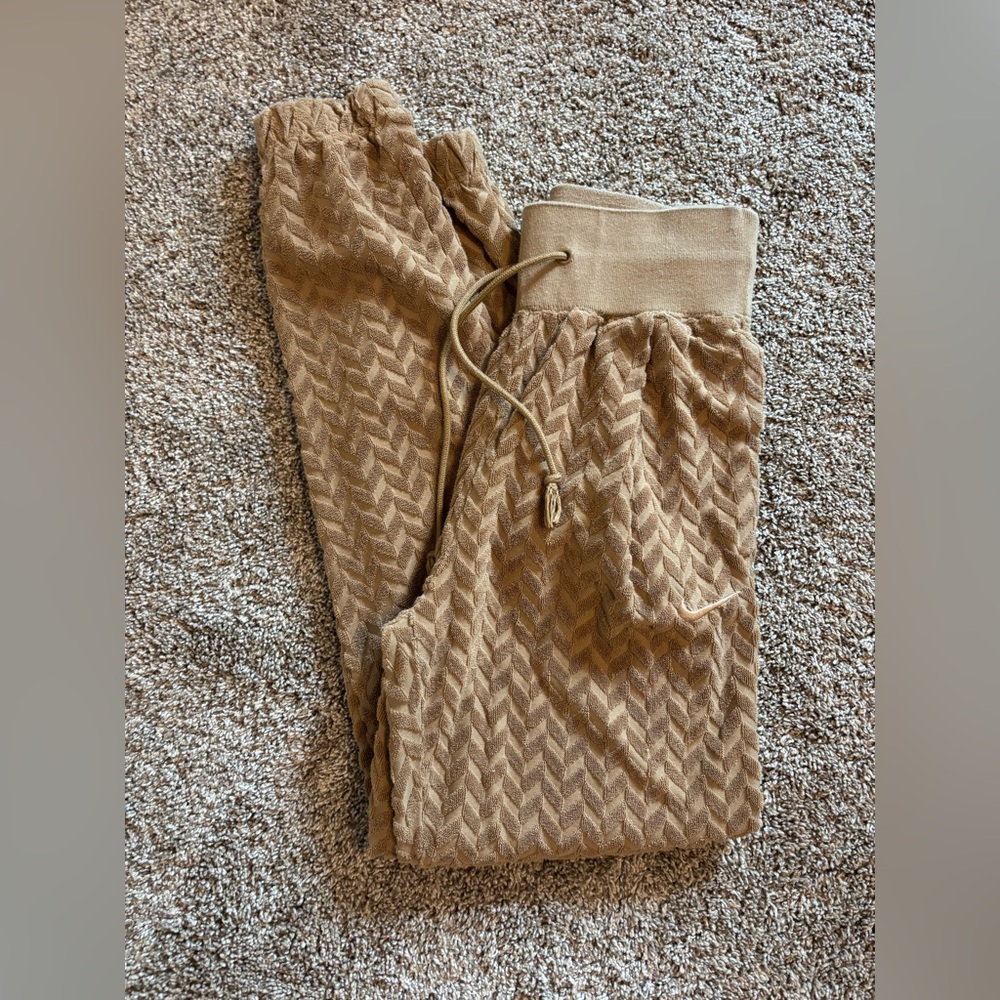 Nike Tan Joggers